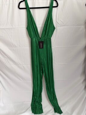 PrettyLittleThing Emerald Green Plisse Deep V Jumpsuit